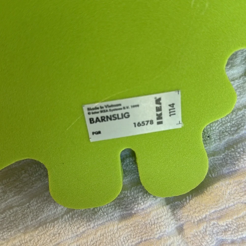 IKEA Vintage Kids’ Barnslig Neon Green “Slime” Foam Mirror - EUC